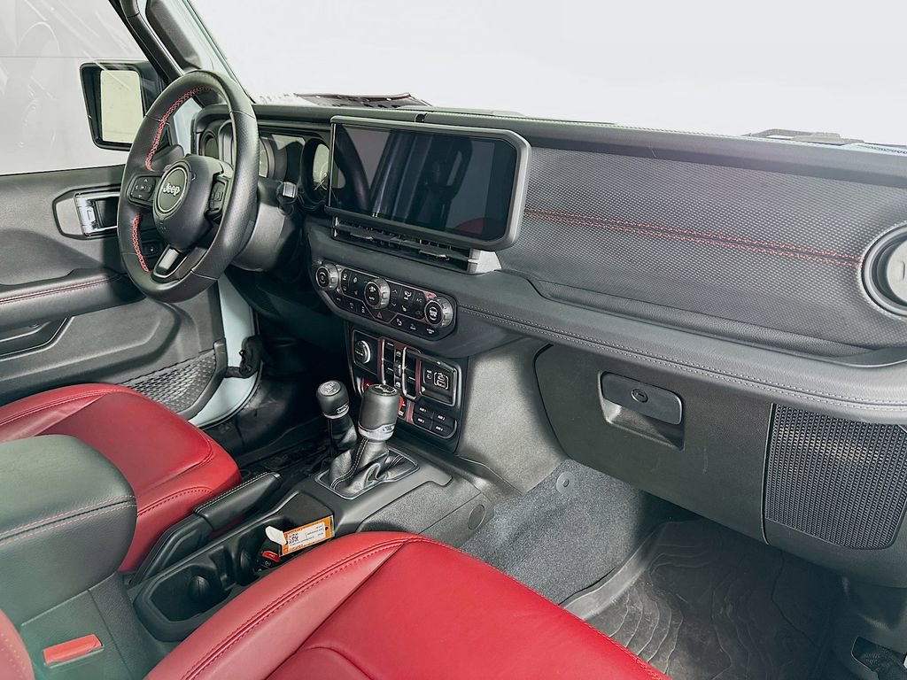 Used 2024 Jeep Wrangler Unlimited Rubicon 392 image 35