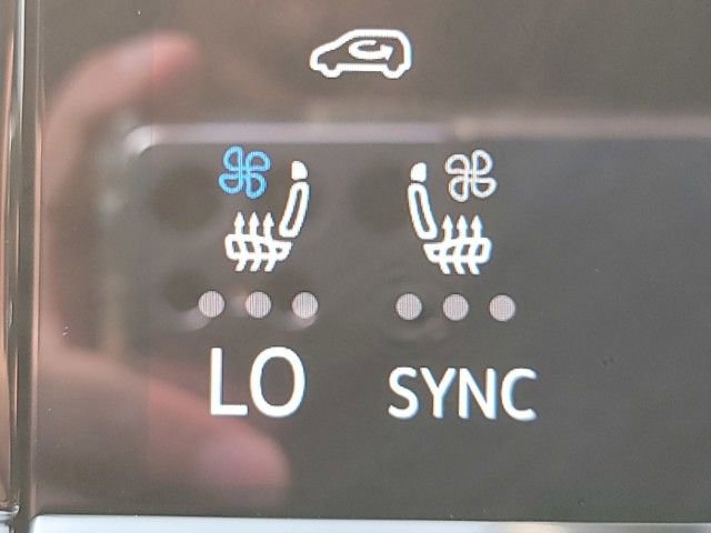 New 2026 Volkswagen Atlas Cross Sport SE image 36