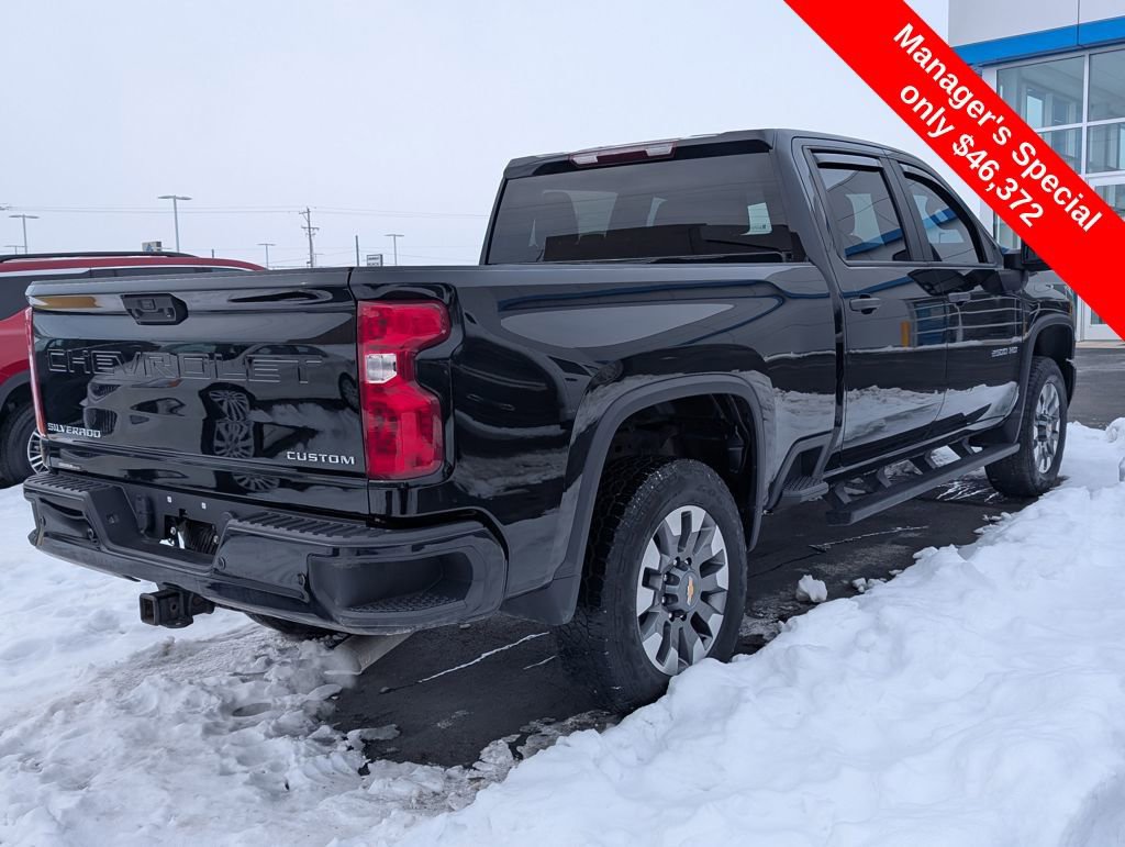Used 2024 Chevrolet Silverado 2500 Custom w/ Custom Value Package image 8