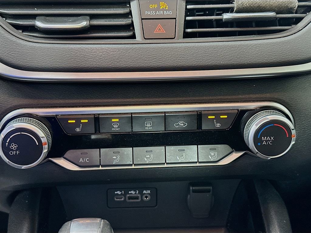 Used 2021 Nissan Altima 2.5 SV w/ SV Premium Package image 15