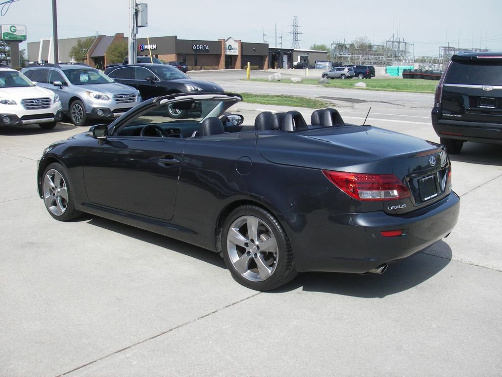 Used 2010 Lexus IS 250C image 7
