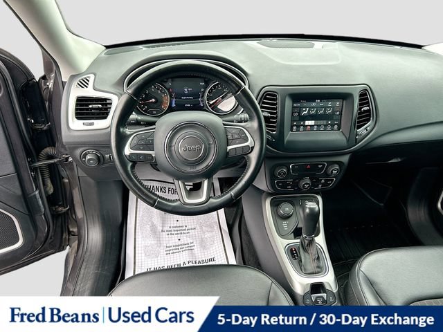 Used 2019 Jeep Compass Latitude w/ Popular Equipment Group AWD/4WD image 28