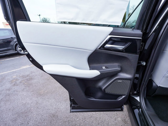 New 2026 Mitsubishi Outlander SE AWD/4WD image 13