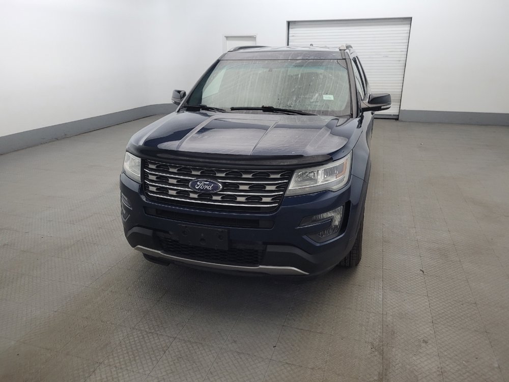 Used 2016 Ford Explorer XLT w/ Equipment Group 202A AWD/4WD image 15