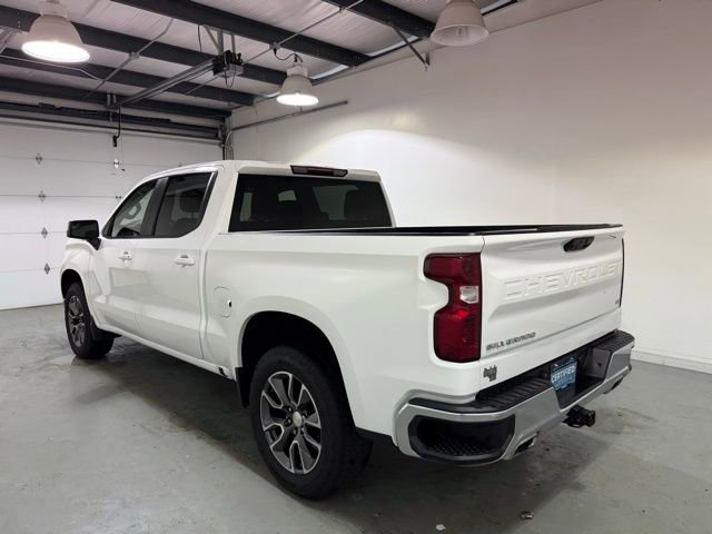 Certified 2022 Chevrolet Silverado 1500 LT w/ Z71 Off-Road Package AWD/4WD image 5