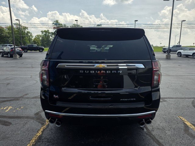 Used 2024 Chevrolet Suburban Premier AWD/4WD image 18