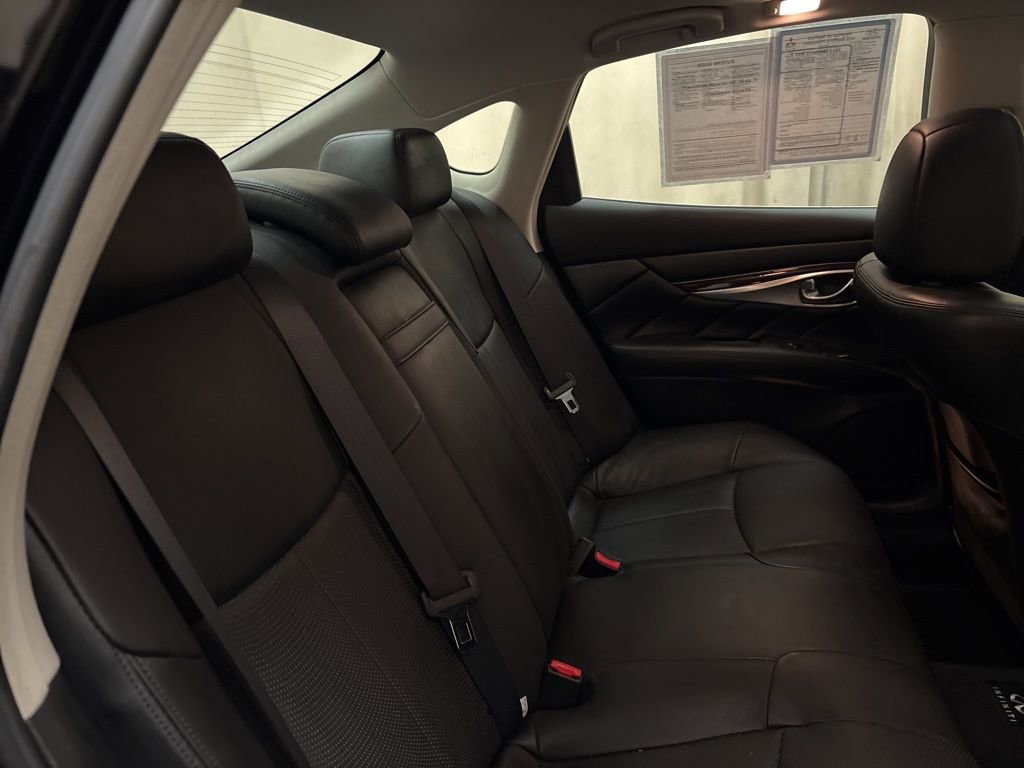 Used 2012 INFINITI M37 x w/ Premium Pkg image 26