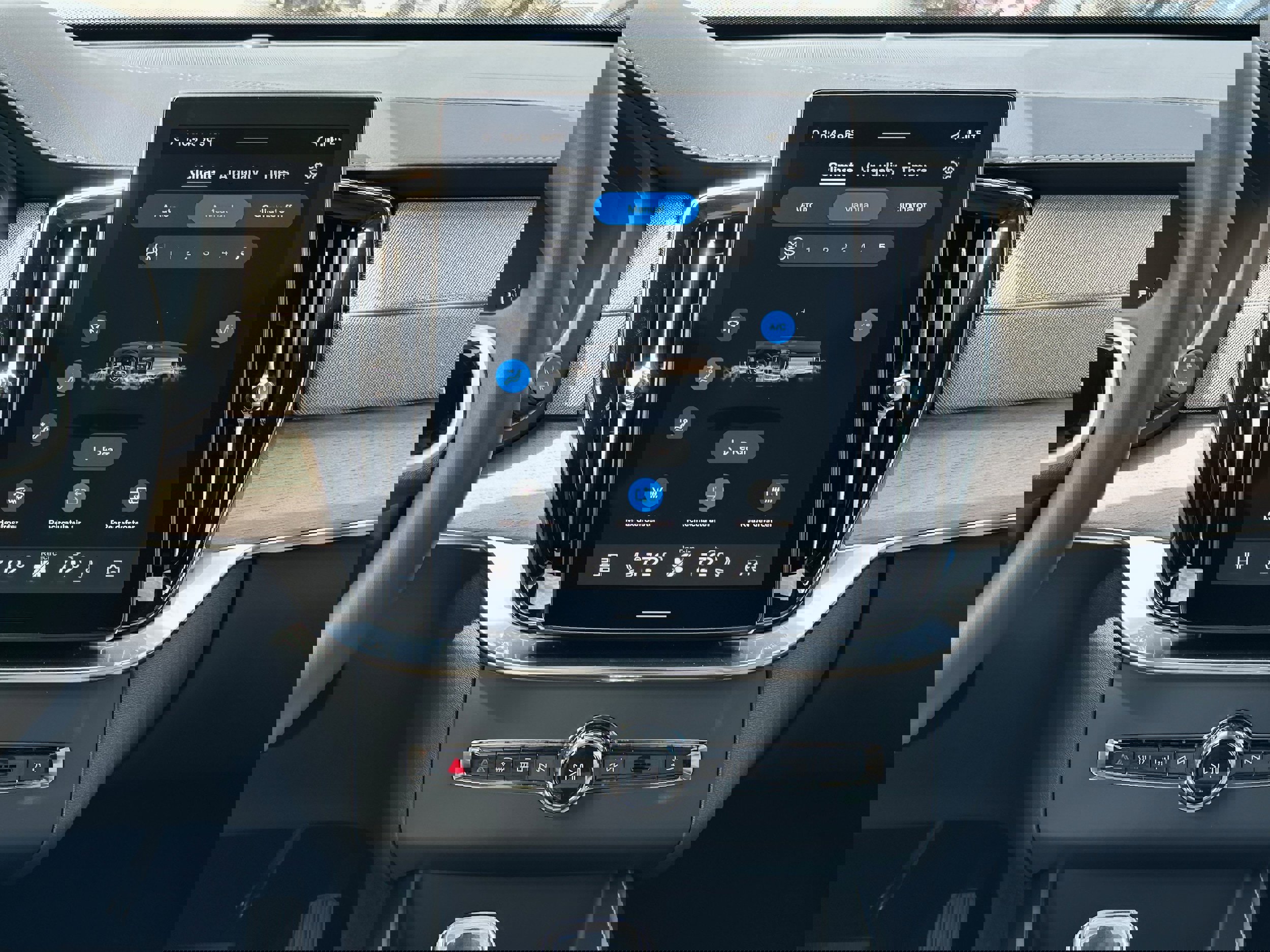 New 2026 Volvo XC90 B6 Core image 13