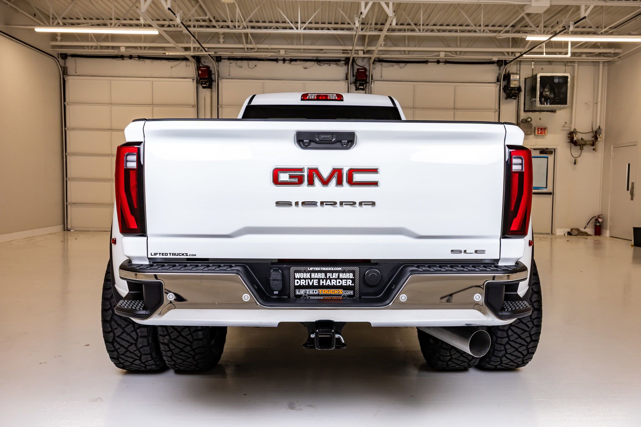 Used 2026 GMC Sierra 3500 SLE AWD/4WD image 8