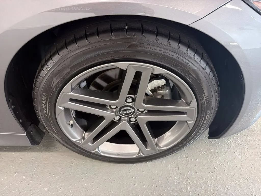 Used 2025 Nissan Z Sport w/ Floor Mat Package RWD image 4