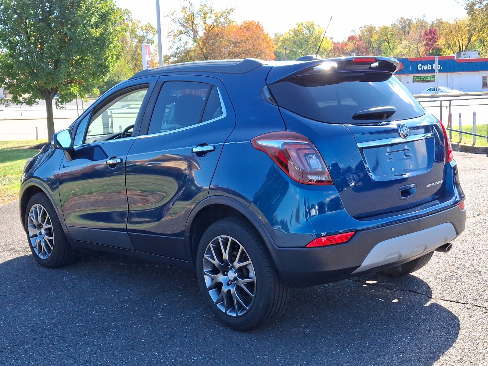 Used 2019 Buick Encore Sport Touring image 4