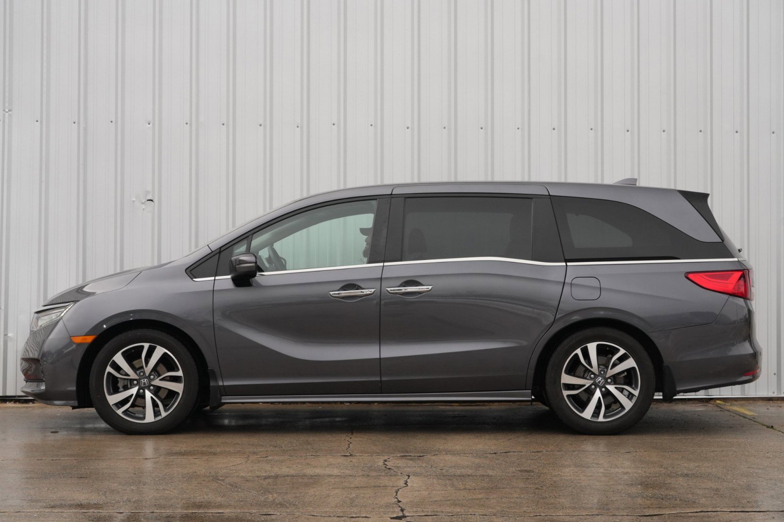 Used 2023 Honda Odyssey Touring image 8