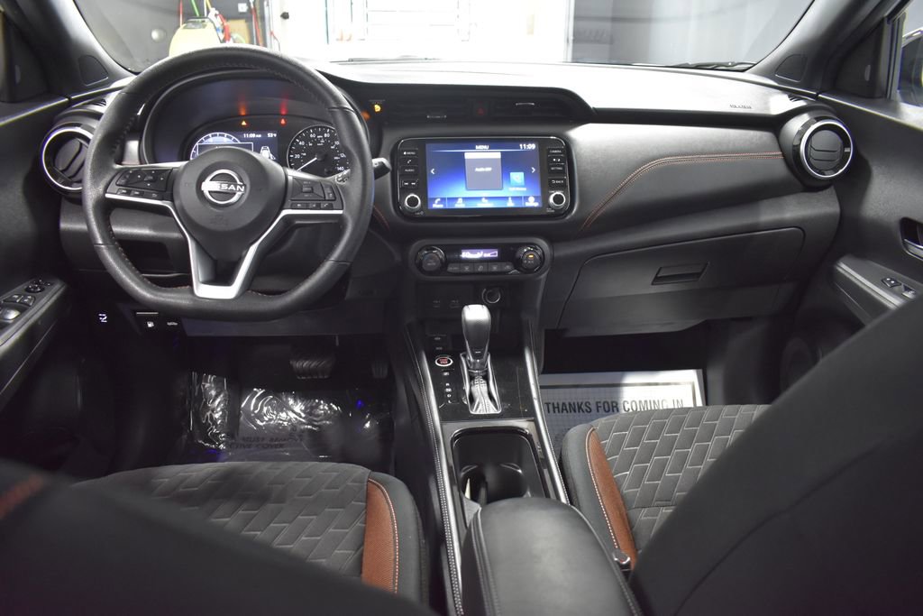 Certified 2022 Nissan Kicks SR w/ Interior Electronics Package FWD image 13