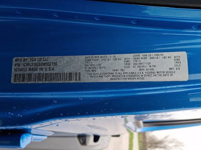 Used 2025 Jeep Wrangler Unlimited Sport AWD/4WD image 29