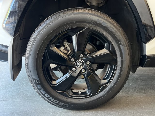 Used 2019 Toyota RAV4 XSE AWD/4WD image 11