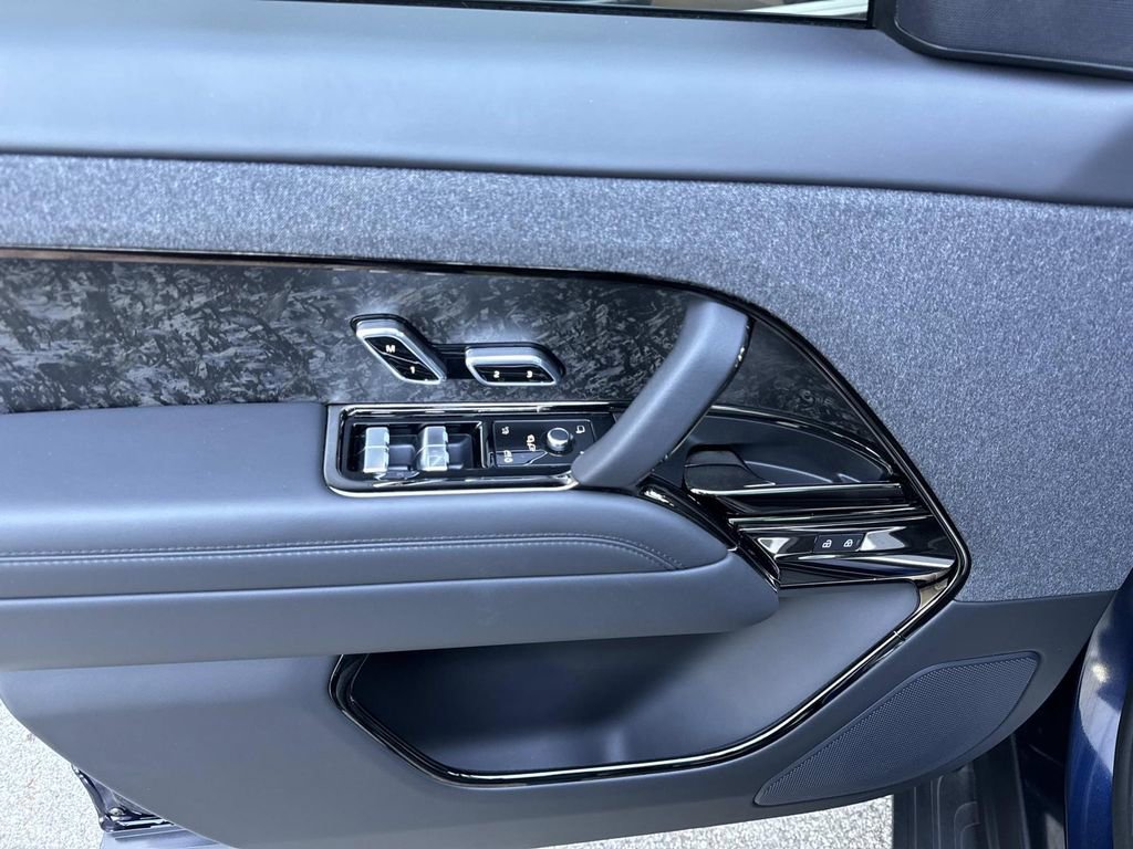 Used 2023 Land Rover Range Rover Sport SE Dynamic AWD/4WD image 19