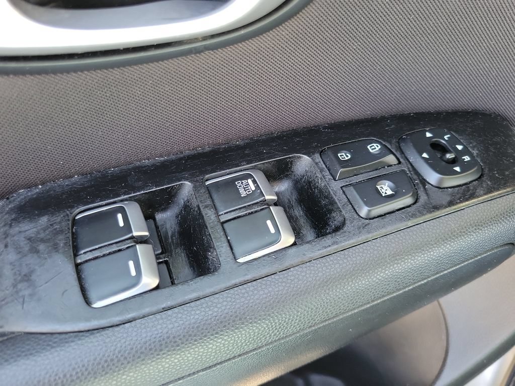 Used 2018 Kia Soul FWD image 18