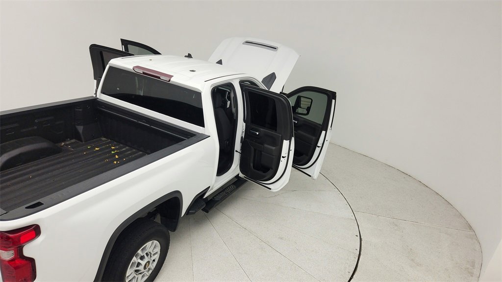 Used 2022 Chevrolet Silverado 2500 LT w/ Convenience Package image 44
