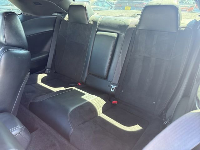 Used 2016 Dodge Challenger R/T Scat Pack w/ Leather Interior Group RWD image 11