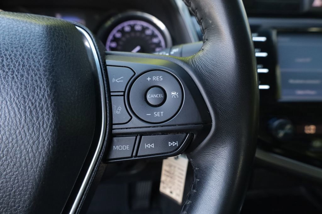 Used 2019 Toyota Camry SE image 17