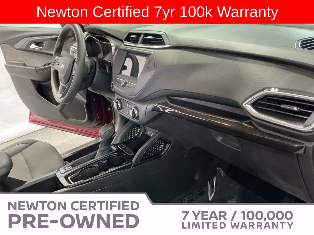 Used 2023 Chevrolet TrailBlazer LT FWD image 16