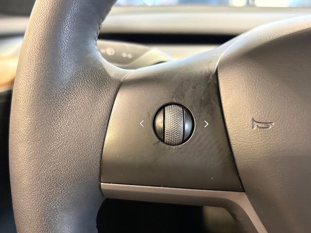 Used 2023 Tesla Model 3 Standard Range image 26