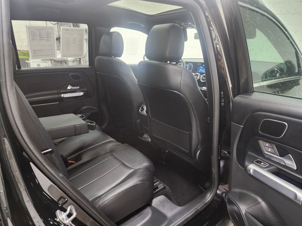 Used 2024 Mercedes-Benz GLB 250 4MATIC image 31