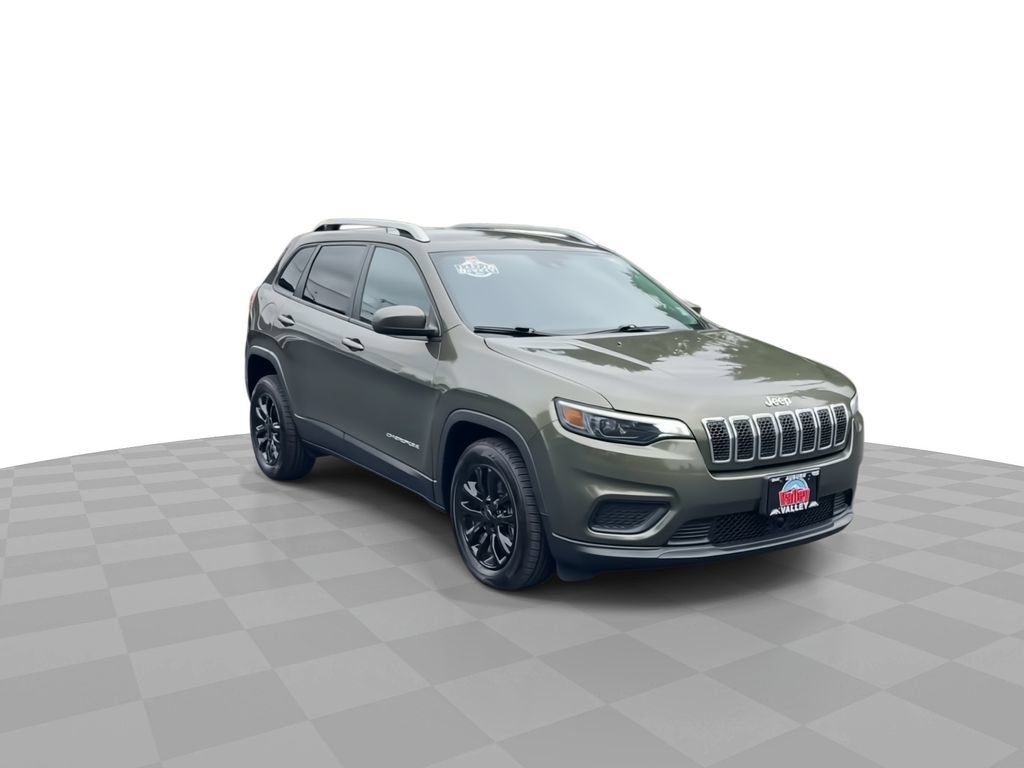 Used 2021 Jeep Cherokee Latitude FWD image 2