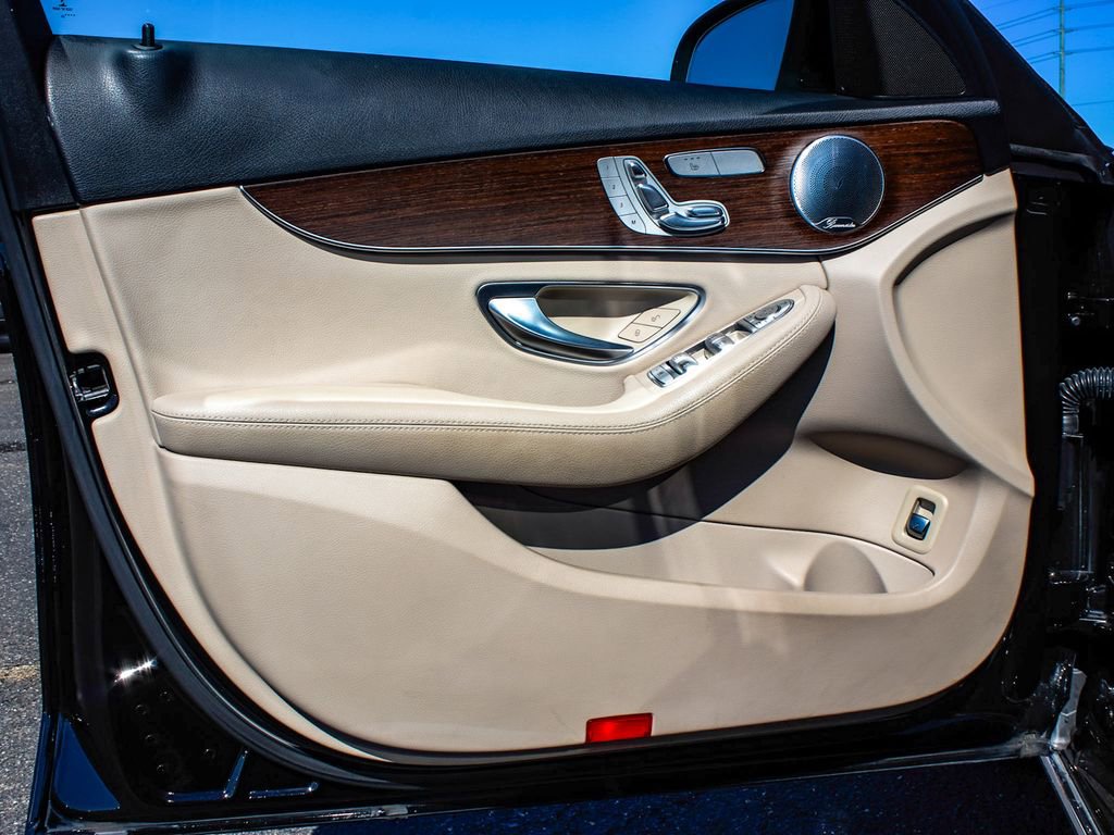 Used 2021 Mercedes-Benz C 300 4MATIC Sedan image 8