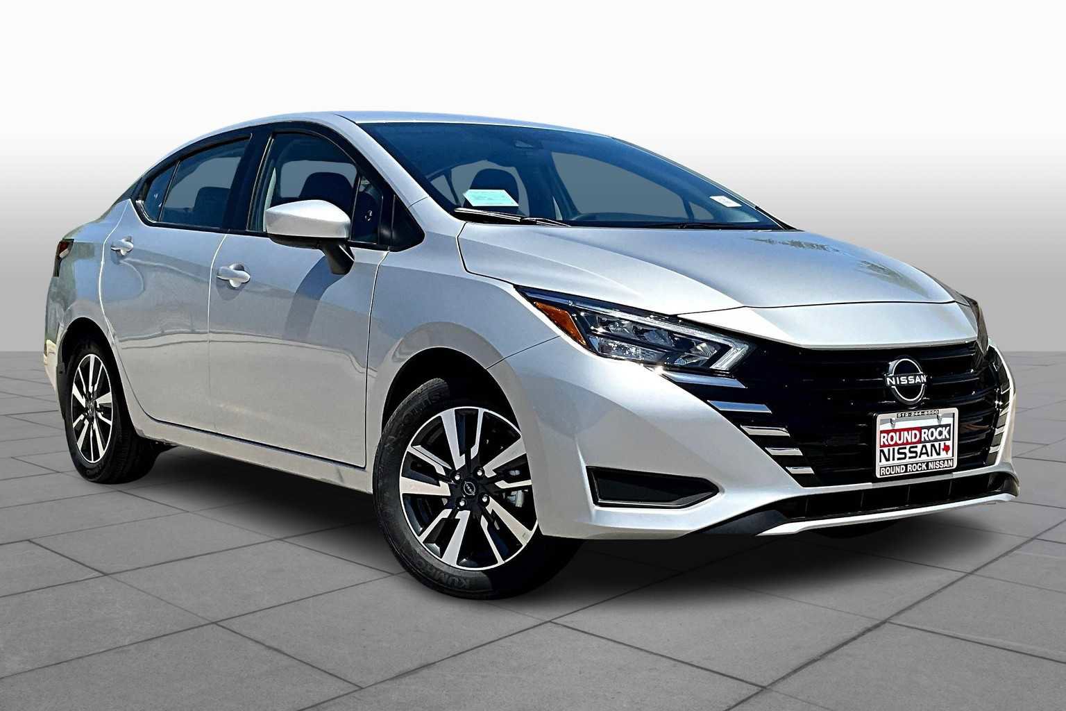 Used 2025 Nissan Versa SV w/ Trunk Package FWD image 2