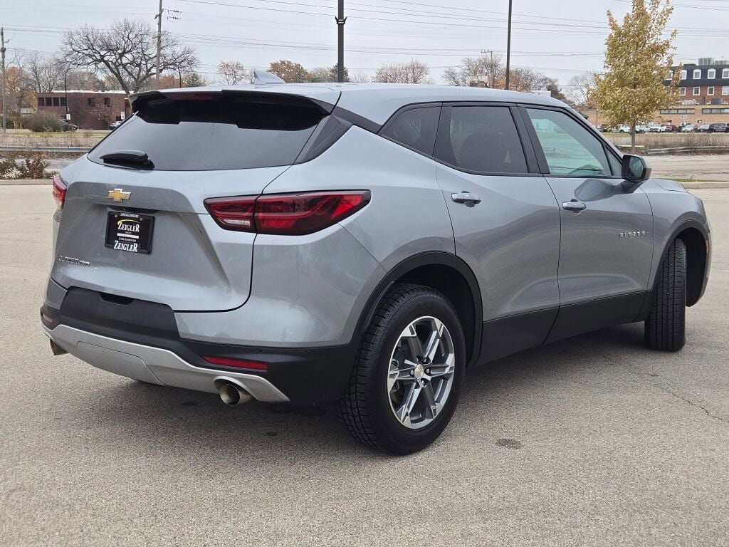 Used 2023 Chevrolet Blazer LT w/ Driver Confidence Package image 12