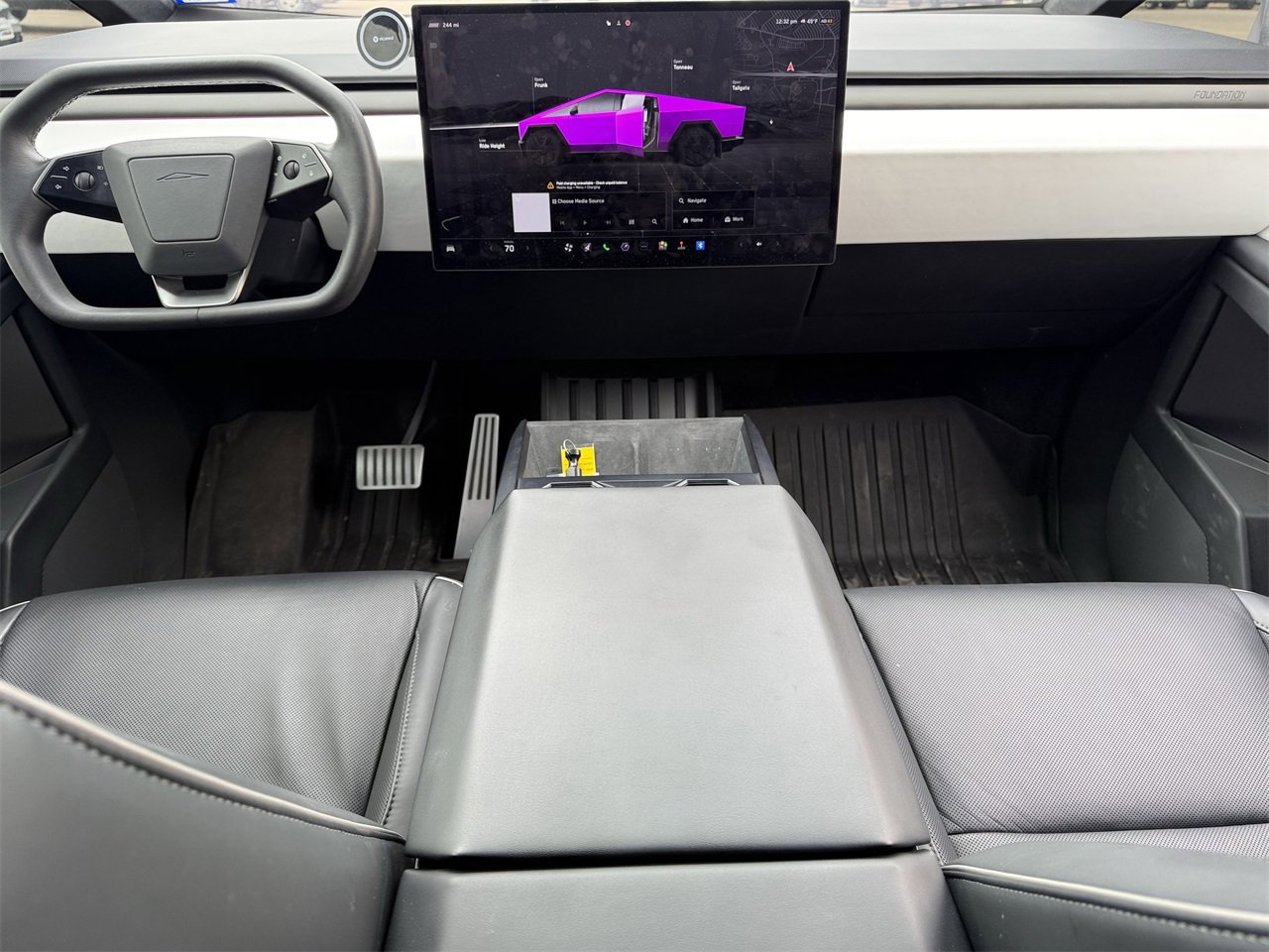 Used 2024 Tesla Cybertruck AWD Crew Cab image 10