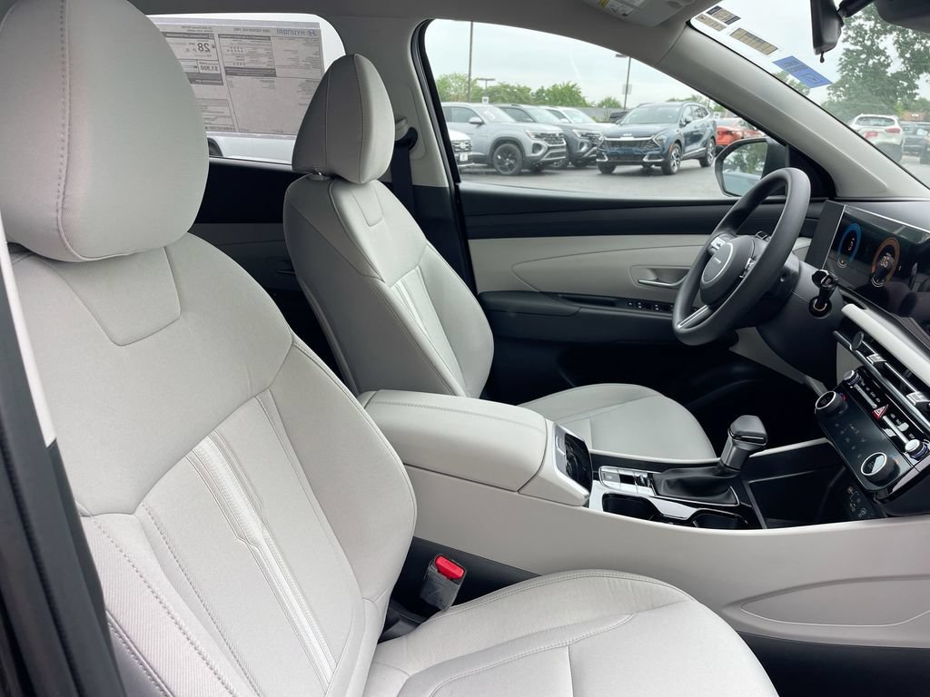 Used 2025 Hyundai Tucson SEL FWD image 49