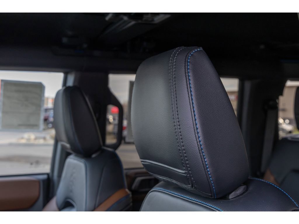 Used 2024 Ford Bronco Outer Banks image 17