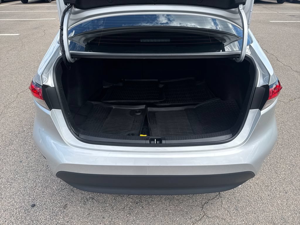 Used 2024 Toyota Corolla LE FWD image 39