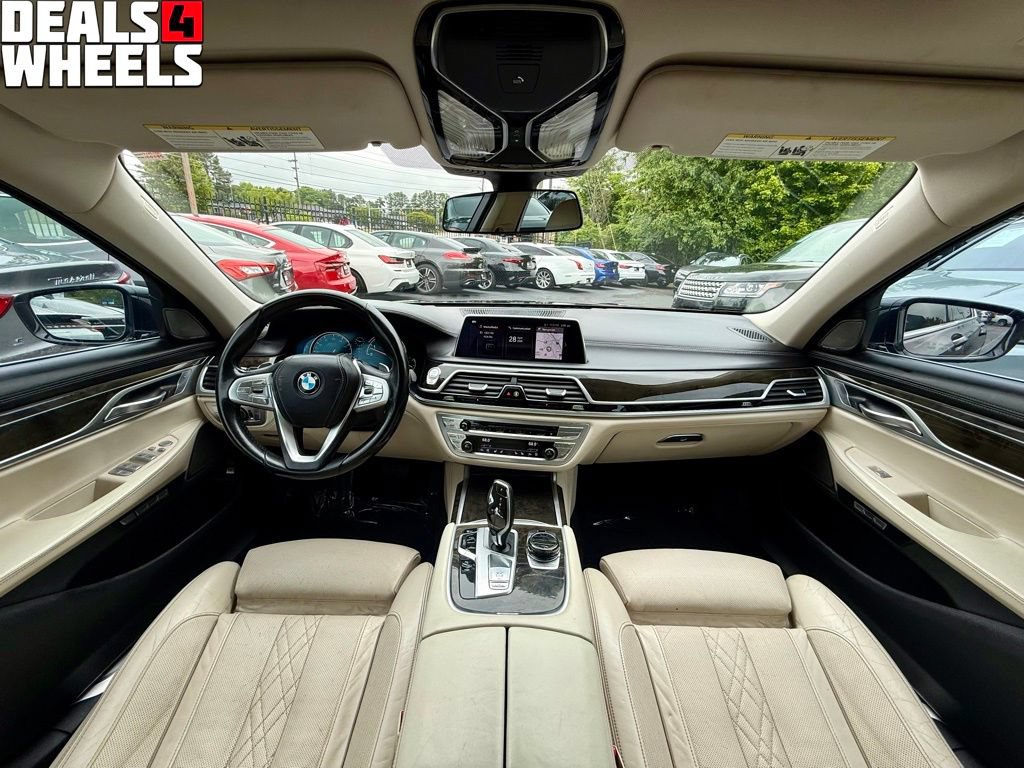Used 2018 BMW 740i RWD image 19