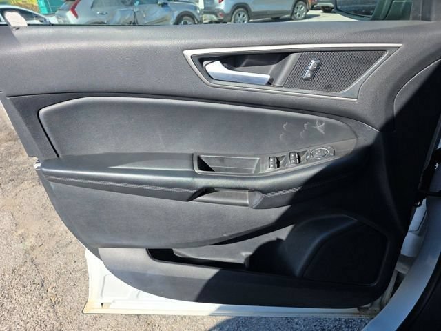 Used 2022 Ford Edge SEL AWD/4WD image 7