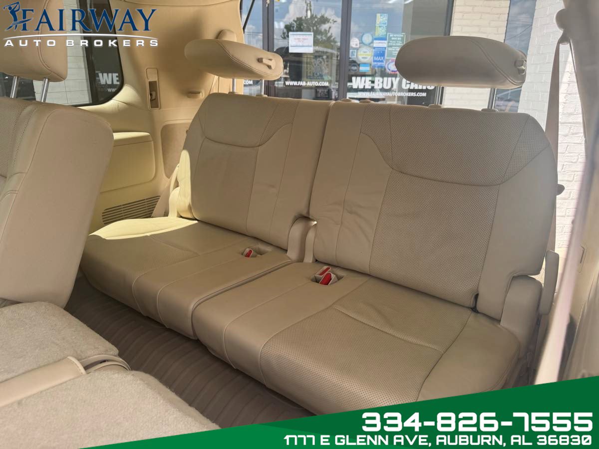 Used 2016 Lexus LX 570 4WD w/ Luxury Package image 14