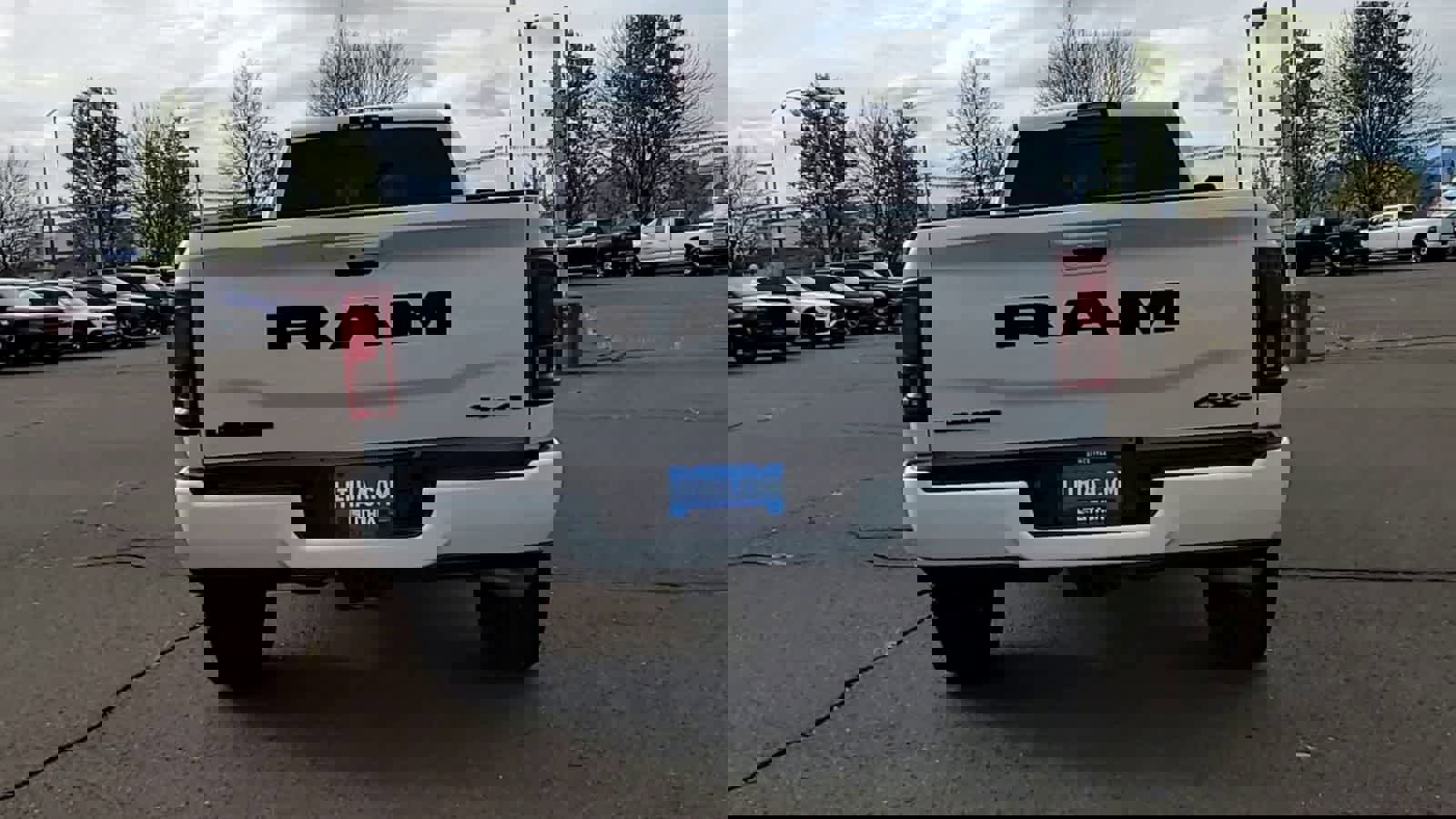 Used 2025 RAM 3500 Laramie w/ Night Edition AWD/4WD image 7