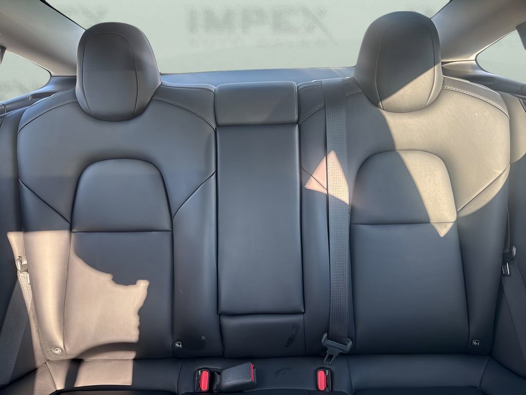 Used 2023 Tesla Model 3 Standard Range image 12