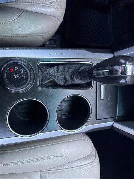 Used 2011 Ford Explorer XLT w/ 202A Rapid Spec Order Code AWD/4WD image 27
