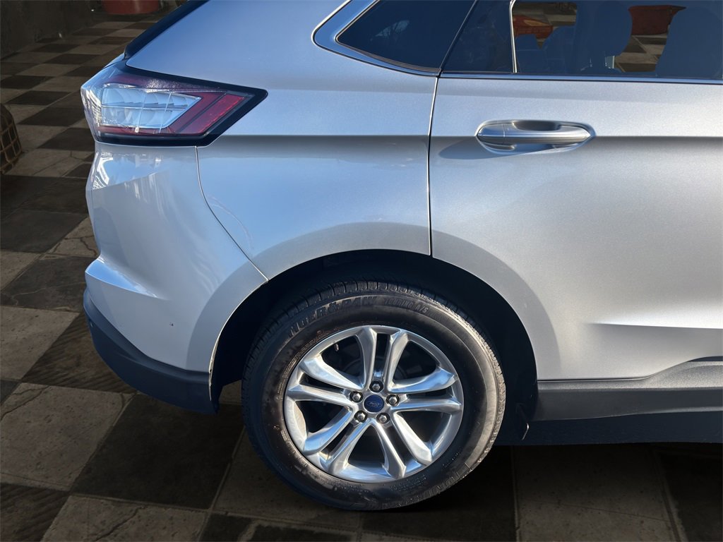 Certified 2017 Ford Edge SEL w/ Equipment Group 201A image 8