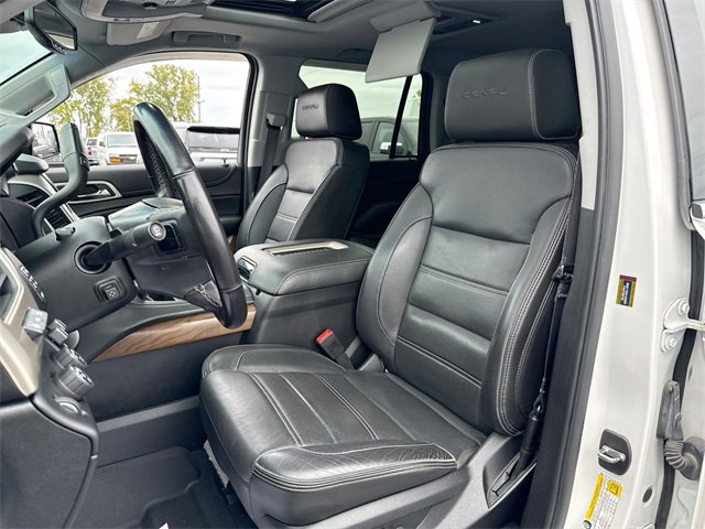 Used 2020 GMC Yukon Denali image 11