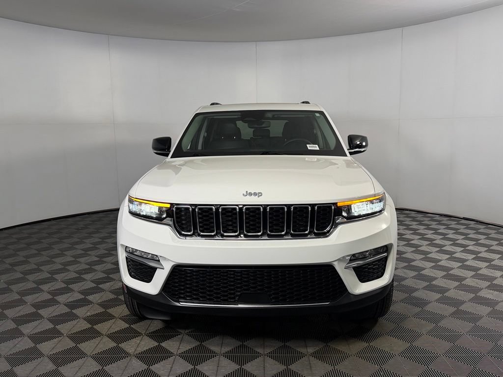 Used 2023 Jeep Grand Cherokee 4WD 4xe image 5
