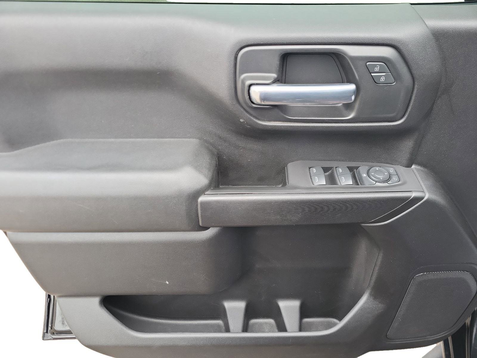 Used 2020 Chevrolet Silverado 1500 Custom Trail Boss w/ Custom Convenience Package image 9