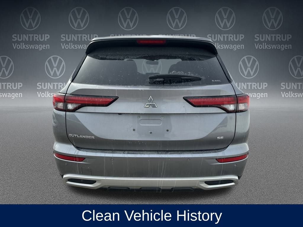 Used 2024 Mitsubishi Outlander SE video 3