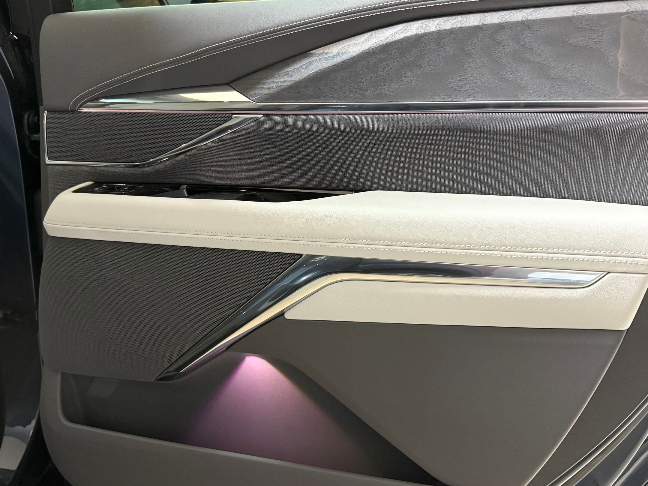 New 2025 Cadillac Escalade IQ Luxury 1 image 50