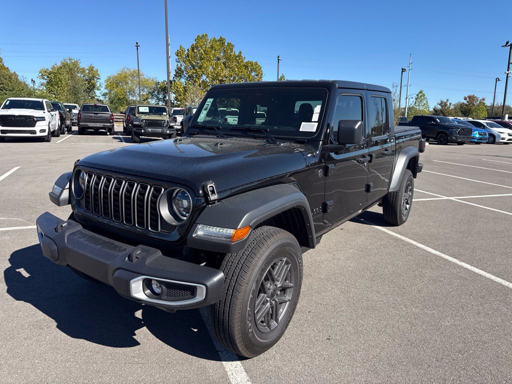 New 2026 Jeep Gladiator Sport w/ Dual Top Group AWD/4WD image 3