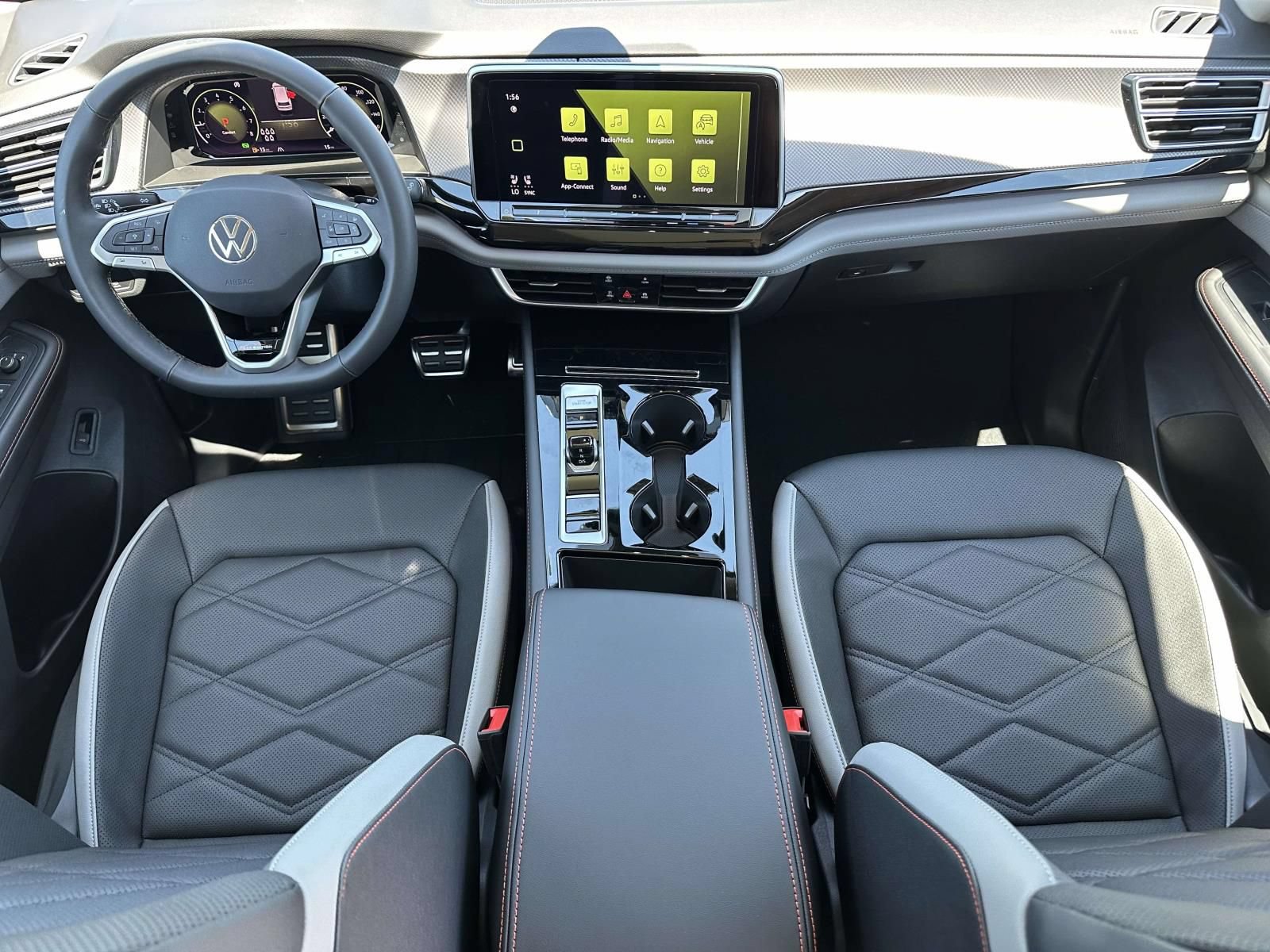New 2026 Volkswagen Atlas Peak Edition AWD/4WD image 11