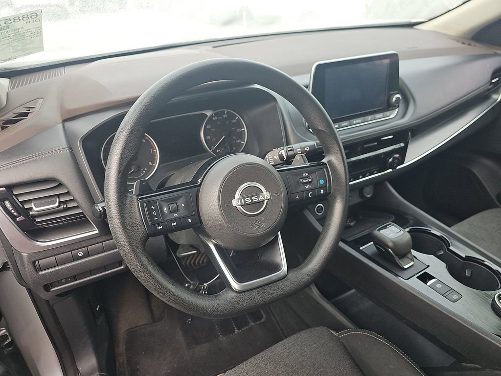 Used 2022 Nissan Rogue SV AWD/4WD image 9